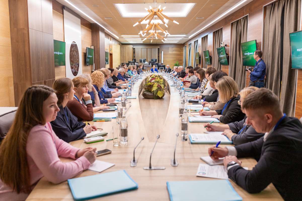 Участники диалоговой площадки «Инженерные классы: реальность и перспективы»